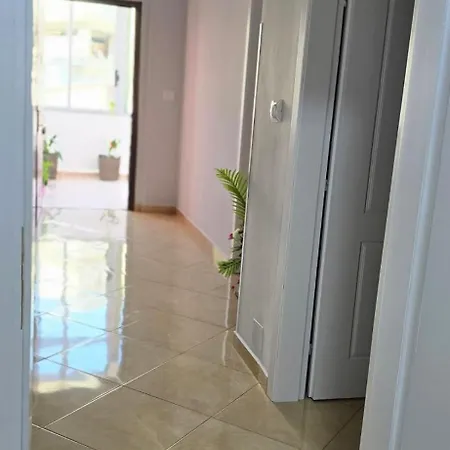 Mecani בית הארחה